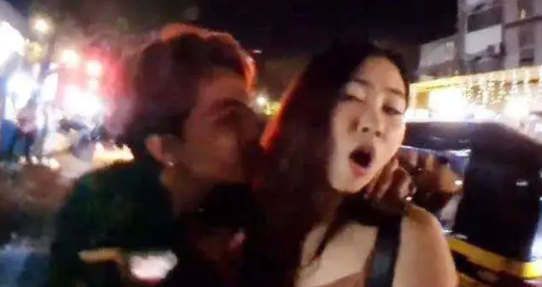 无耻！印度男子街头强吻韩国女主播后被捕 现场画面曝光令人震惊不已