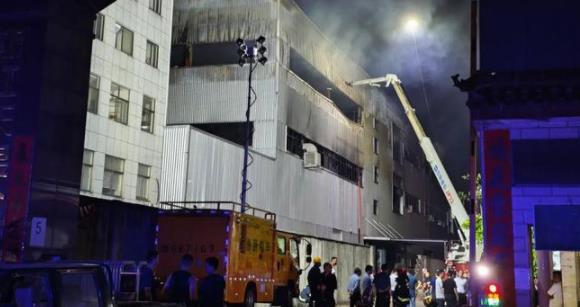 浙江武义一厂房火灾 致11人遇难 火灾事故责任人已被控制