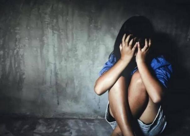 巴西53岁男子性侵女儿被妻子勒死 妻子自首后获释不要小看一个妈妈的力量