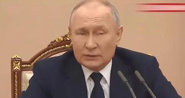 普京为何此时答应白俄罗斯要求? 普京表示：对英国计划向乌提供贫铀弹的回应