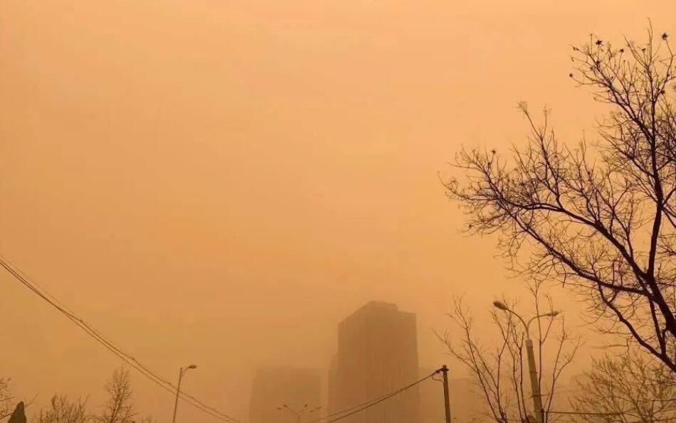 北方再迎大范围沙尘 多个城市污染严重城市空气质量指数爆表