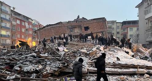中国公羊救援队8人前往土耳其震中救援 携带先进雷达生命搜索仪华人华侨自发赈灾
