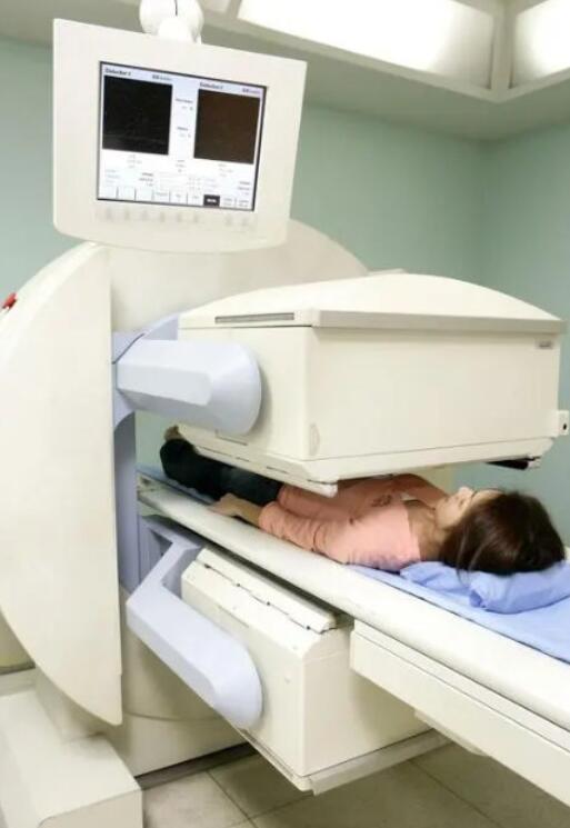 女子拍骨盆CT被要求撩裙露内裤 你在医院遇到过这样的尴尬场面吗？